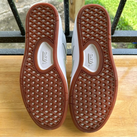 SOLD - Vans Lowland Cc SpongeBob Sneaker Limited Edition Shoe - Picture 8 of 12